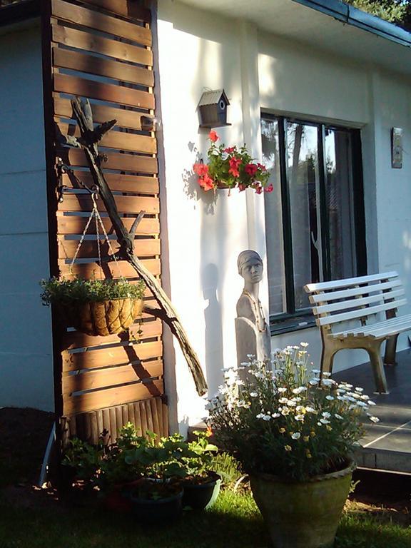 Helpende Hand Vila Oelegem Exterior foto